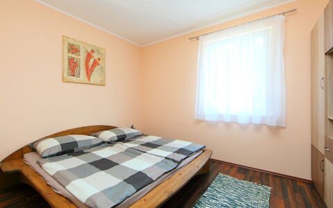 Beige: Propriété, Meubles, Fenêtre, Confort, Bleu Azur, Bois, Textile, Éclairage, Architecture