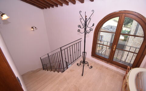 Rocche Di Valiano: Propriété, Pièce, Balustrade, Escaliers, Bâtiment, Balustre, Sol, Architecture, Maison, Design Intérieur