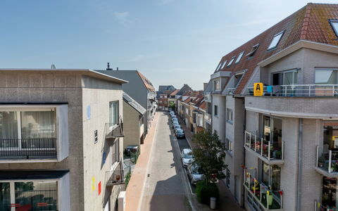 Bredene 711: Bâtiment, Zone Résidentielle, Zone Urbaine, Quartier, Ville, Appartement, Ville, Domicile, Rue, Maison