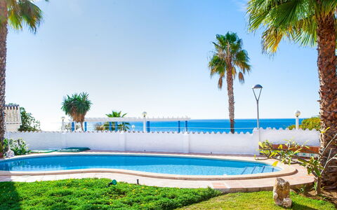 Zurbarán by the Sea: Piscine, Recours, Propriété, Vacances, Arbre, Immobilier, Ciel, Palmier, Bâtiment, Loisir