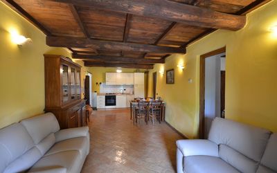 L'Elce: Pièce, Bâtiment, Propriété, Design Intérieur, Meubles, Plafond, Salon, Sol, Faisceau, Immobilier
