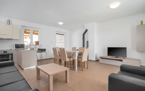 Mario 2: Propriété, Pièce, Meubles, Design Intérieur, Bâtiment, Salon, Sol, Maison, Plafond, Table