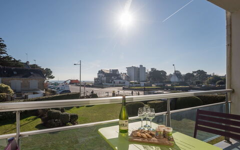 Carnac 270: Ciel, Propriété, Jour, Architecture, Appartement, Immobilier, Ville, Herbe, Bâtiment, Pièce