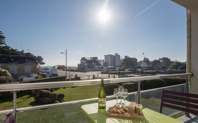 Carnac 270: Ciel, Propriété, Jour, Architecture, Appartement, Immobilier, Ville, Herbe, Bâtiment, Pièce