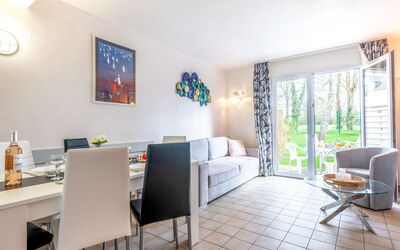 Logement:&nbsp;Les Cottages du Golf 100.3