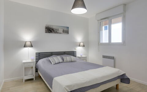 Mimizan 191: Chambre, Lit, Meubles, Pièce, Propriété, Drap De Lit, Cadre De Lit, Design Intérieur, Sol, Literie