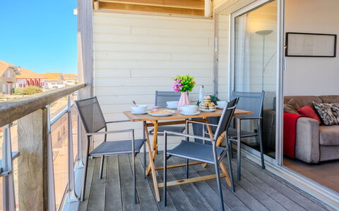 Mimizan 195: Bois, Meubles, Chaise, Porte, Dur, Tache De Bois, Plate-Forme, Balcon, Planche, Parquet