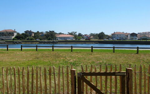 Le Hameau des Pêcheurs 1: Clôture, Pâturage, Rail Garde, Herbe, Famille Grass, Ciel, Zone Rurale, Lot Terre, Accueil Escrime, Prairie