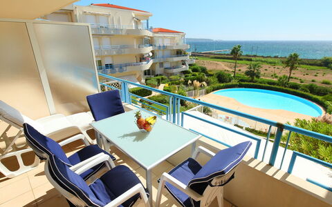 Le Grand Large: Propriété, Bâtiment, Immobilier, Recours, Piscine, Appartement, Maison, Pièce, Balcon, Architecture