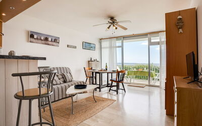 Logement:&nbsp;Les Trois Iles 102.6