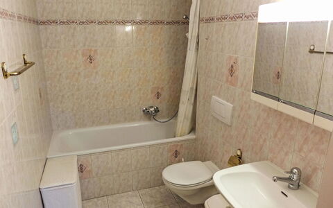 Impéria 10: Marron, Luminaire Plomberie, Propriété, Robinet, Évier, Baignoire, Salle De Bains, Lavabo, Design Intérieur, Miroir