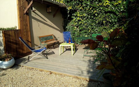 Bel Air: Propriété, Arrière-Cour, Cour, Maison, Domicile, Patio, Arbre, Aménagement Paysager, Cabanon, Jardin