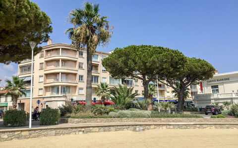 Sainte Maxime 124: Propriété, Arbre, Bâtiment, Palmier, Zone Résidentielle, Immobilier, Architecture, Quartier, Appartement, Arecales