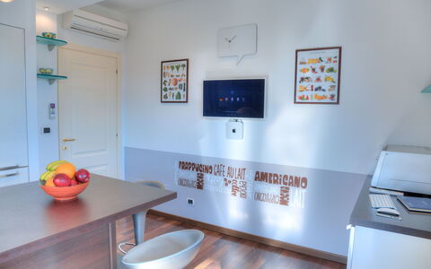 Villa Il Poggiolo - Diano Marina: Pièce, Propriété, Bâtiment, Meubles, Maison, Design Intérieur, Immobilier, Cuisine, Domicile, Appartement