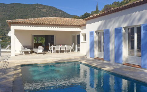 Belle Vue: Propriété, Maison, Bâtiment, Piscine, Domicile, Immobilier, Villa, Architecture, Vacances, Biens