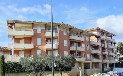Fréjus 559: Zone Résidentielle, Propriété, Quartier, Appartement, Bâtiment, Architecture, Maison, Immobilier, Usage Mixte, Condominium