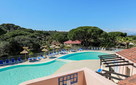 Saint Aygulf 500: Piscine, Propriété, Recours, Vacances, Loisir, Immobilier, Bâtiment, Tourisme, Ville Resort, Parc Aquatique