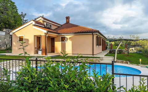 Gardenia: Maison, Domicile, Zone Résidentielle, Toit, Architecture, Chalet, Biens, Piscine, Porte, Ferme