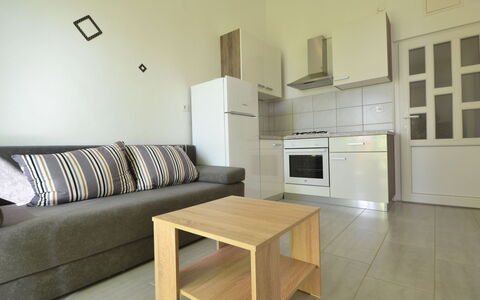 Logement:&nbsp;Ivan 107.2
