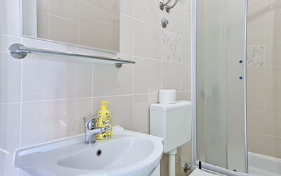 Logement:&nbsp;Ivan 107.2