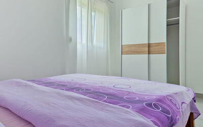 Logement:&nbsp;Ivan 107.1