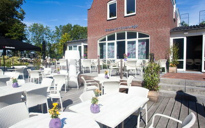 Halfweg 180: Propriété, Domicile, Bâtiment, Maison, Immobilier, Patio, Arrière-Cour, Cour, Restaurant, Design Intérieur