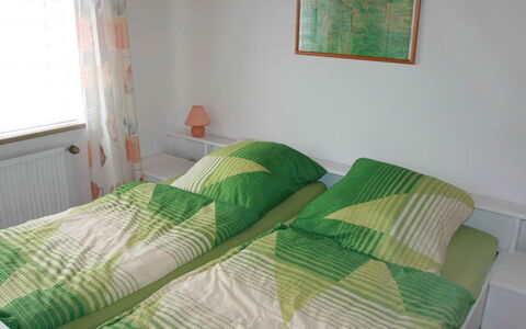Adda: Chambre, Propriété, Lit, Pièce, Meubles, Drap De Lit, Vert, Cadre De Lit, Matelas, Literie