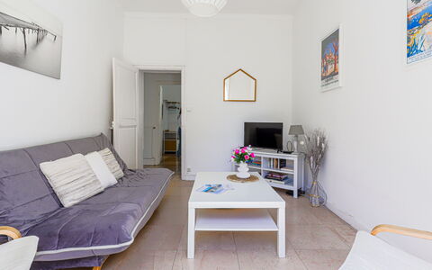 Nice 434: Meubles, Propriété, Table, Bâtiment, Cadre, Confort, Bleu Azur, Maison, Éclairage, Design Intérieur