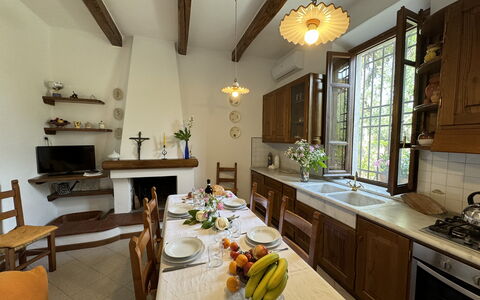 Casa Romana: Meubles, Design Intérieur, Sol, Bois, Plafond, Table, Pièce, Table Cuisine Et Salle A Manger, Salle À Manger, Chaise