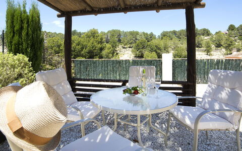 Una: Propriété, Meubles, Immobilier, Design Intérieur, Table, Maison, Pièce, Biens, Porche, Domicile
