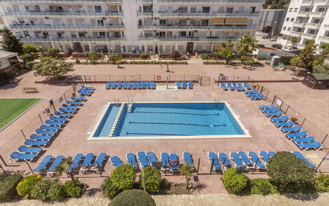 Lotus: Piscine, Recours, Loisir, Hôtel, Vacances, Mobilier De Jardin, Ville Resort, Hôtel Boutique