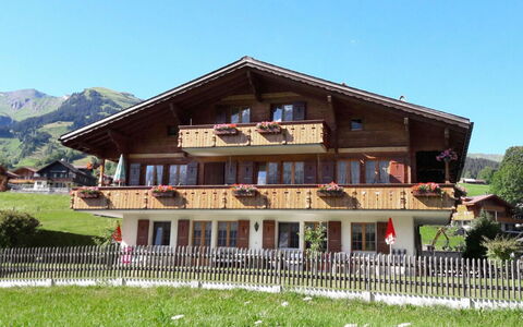 Grindelwald 570: Maison, Propriété, Domicile, Bâtiment, Immobilier, Chalet, Toit, Ferme, Zone Rurale, Station De Montagne