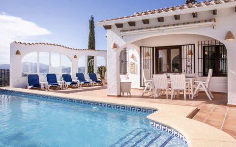 Casa El Mirador: L'Eau, Bateau, Propriété, Navire, Bâtiment, Fenêtre, Véhicule, Voie Navigable, Design Urbain