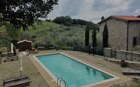 Casa Alla Minuccia Di Villa a Sesta: Piscine, Propriété, Maison, Immobilier, Loisir, Bâtiment, Biens, Domicile, Arrière-Cour, Herbe