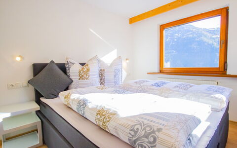 Wenns 190: Chambre, Lit, Pièce, Meubles, Propriété, Cadre De Lit, Literie, Drap De Lit, Matelas, Design Intérieur