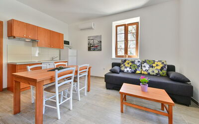 Logement:&nbsp;Val 103.2
