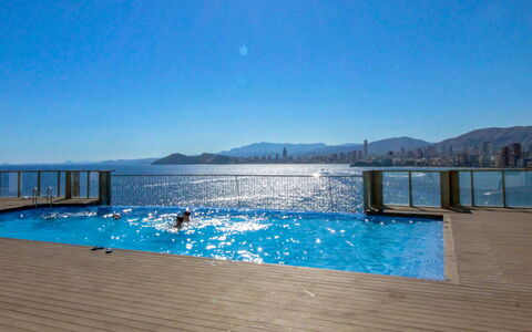 Gemelos 28: Piscine, Bleu, Ciel, L'Eau, Paysage Naturel, Propriété, Bleu Azur, Aqua, Mer, Architecture