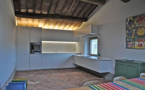 Podere Palazzo: Pièce, Propriété, Bâtiment, Meubles, Design Intérieur, Maison, Sol, Plafond, Architecture, Immobilier