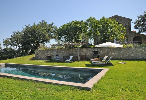 Podere Palazzo: Architecture, Propriété, Maison, Arbre, Herbe, Bâtiment, Biens, Domicile, Plante, Paysage