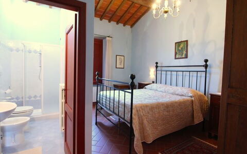 Galleria di Brolio: Chambre, Lit, Pièce, Propriété, Meubles, Cadre De Lit, Bâtiment, Drap De Lit, Maison, Design Intérieur