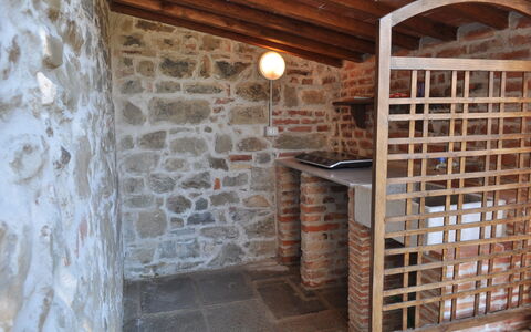 La Gropina Di Loro Ciuffenna: Brickwork, Mur, Bâtiment, Pièce, Brique, Bois, Mur De Pierre