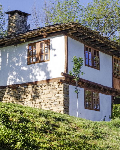 Karashka: Maison, Propriété, Bâtiment, Domicile, Chalet, Architecture, Zone Rurale, Ferme, Immobilier, Arbre