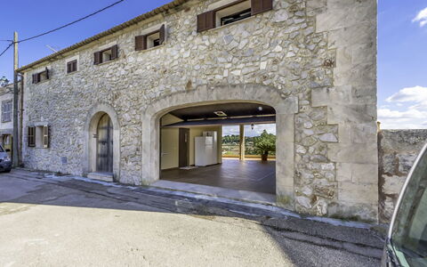 Ses Vistes: Propriété, Bâtiment, Architecture, Maison, Ville, Immobilier, Mur, Façade, Cambre, Domicile