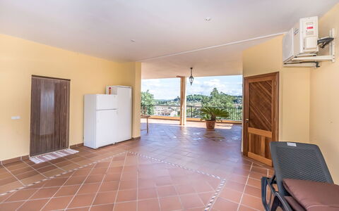 Ses Vistes: Propriété, Sol, Pièce, Bâtiment, Immobilier, Maison, Meubles, Design Intérieur, Dur, Parquet