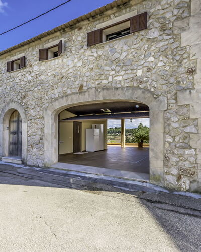 Ses Vistes: Propriété, Bâtiment, Architecture, Maison, Ville, Immobilier, Mur, Façade, Cambre, Domicile