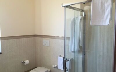 etna-view-holiday-house-3-trecastagni-catania-multiproprieta-bathroom