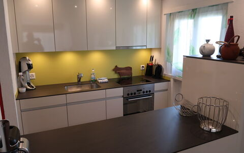 Rustica: Cabinetry, Propriété, Evier, Évier, Comptoir, Robinet, Cuisine, Cuisinière, Éclairage, Design Intérieur