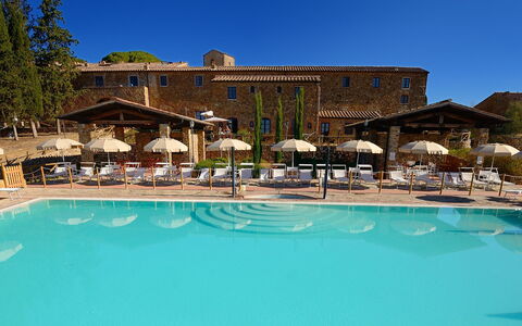 Borgo Casa Di Lappi: Recours, Piscine, Propriété, Vacances, Biens, Bâtiment, Ville Resort, Loisir, Ville, Immobilier