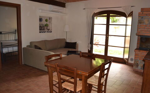 Borgo Casa Di Lappi: Pièce, Propriété, Meubles, Bâtiment, Sol, Table, Design Intérieur, Maison, Immobilier, Salle À Manger