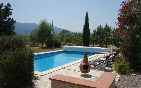 Mas Troumpill: Piscine, Propriété, Maison, Immobilier, Villa, Bâtiment, Vacances, Arrière-Cour, Biens, Loisir